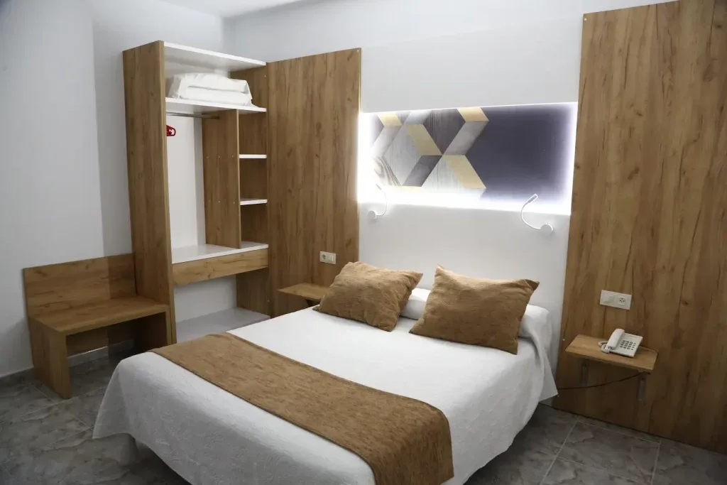 Habitación doble con cama de matrimonio