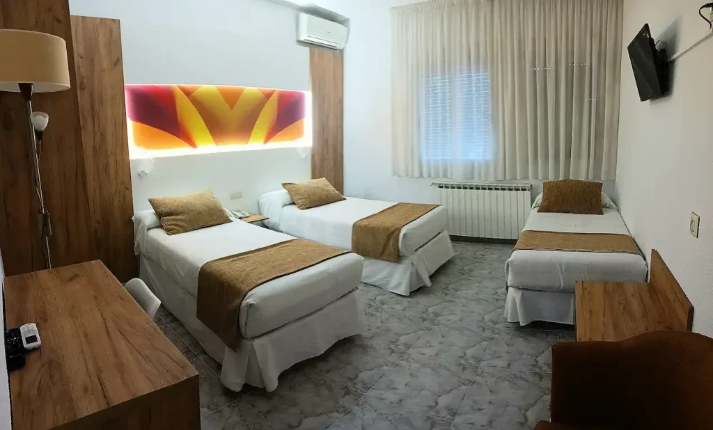 Triple room
