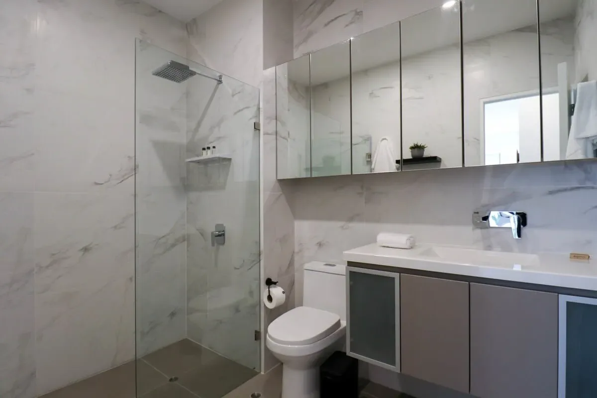 2BR with Balcony in Luxury Building Barranco
