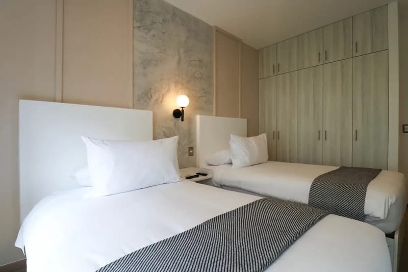 2BR with Balcony in Luxury Building Barranco