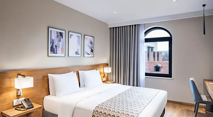 CLOCKS HOTEL Tbilisi