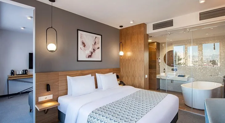 CLOCKS HOTEL Tbilisi