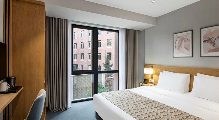 CLOCKS HOTEL Tbilisi