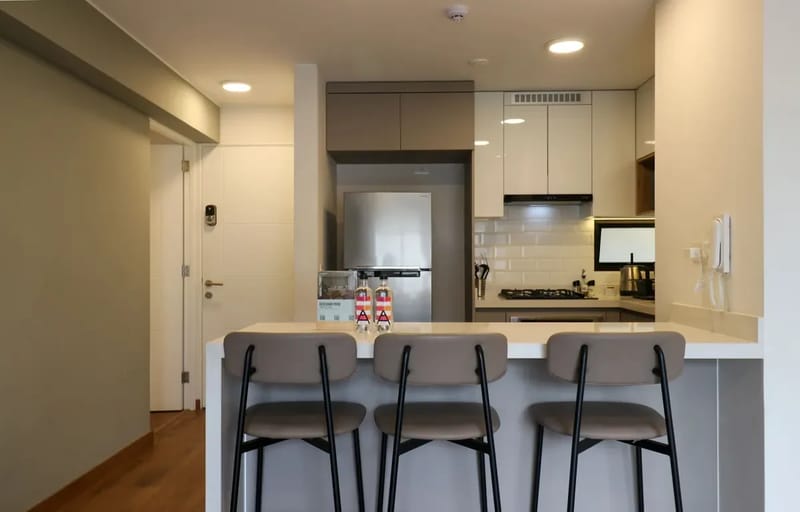 Lovely 2BR w/ Balcony  in Miraflores