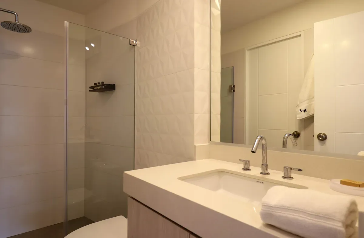 Lovely 2BR w/ Balcony  in Miraflores