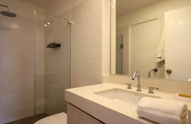 Lovely 2BR w/ Balcony  in Miraflores