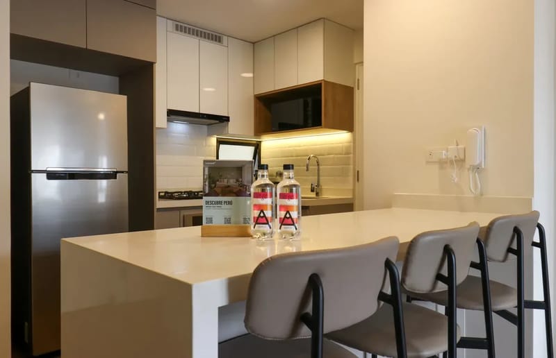 Lovely 2BR w/ Balcony  in Miraflores