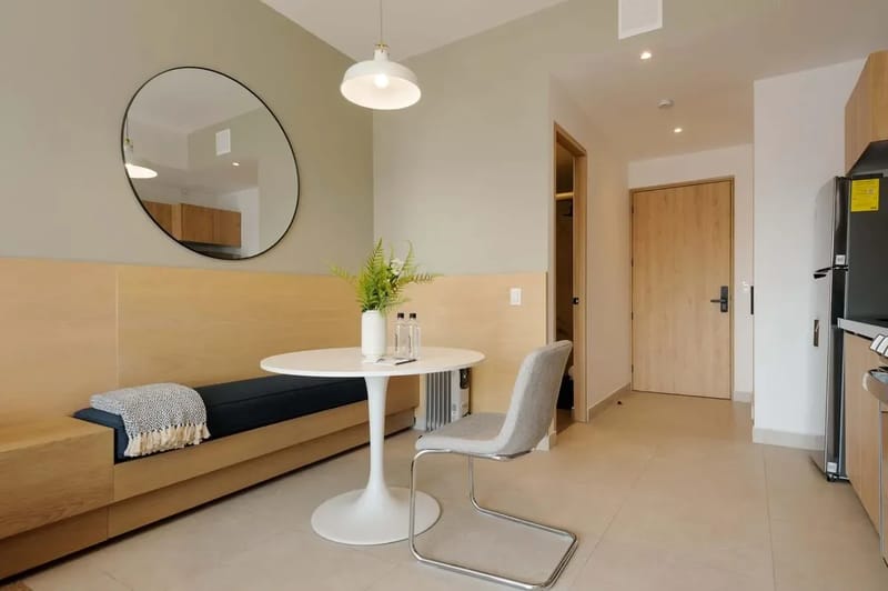 Deluxe Loft w/ Balcony in Tabacalera