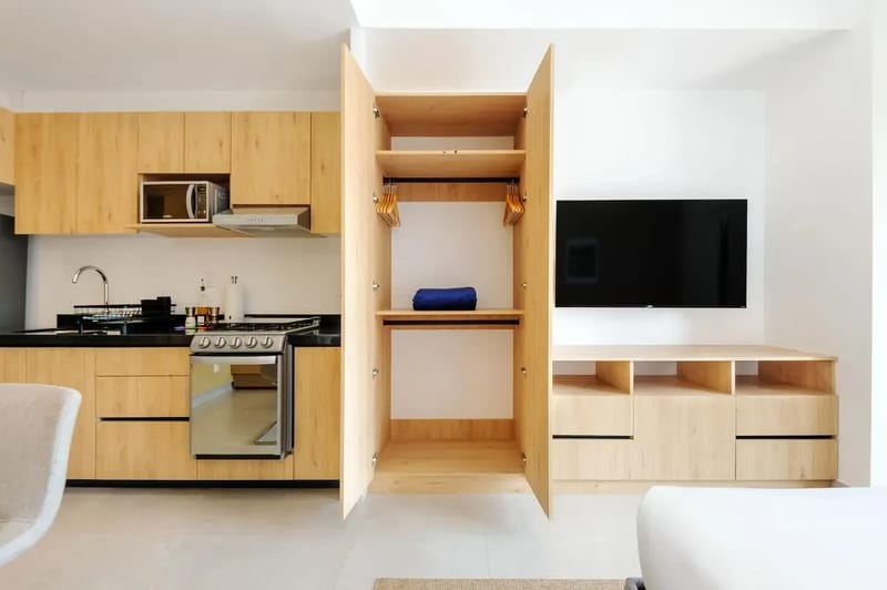 Deluxe Loft w/ Balcony in Tabacalera