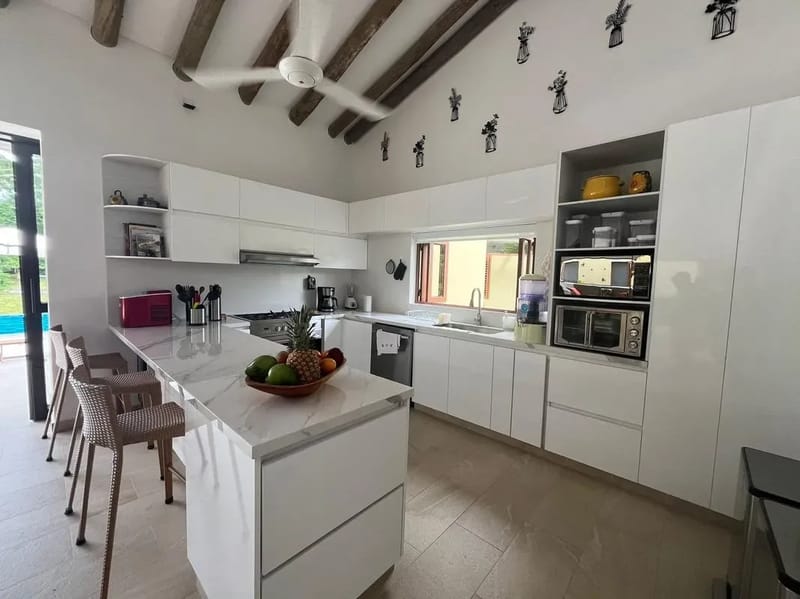 Roomy 4BR Villa w/ Pool at Mesa de Yeguas