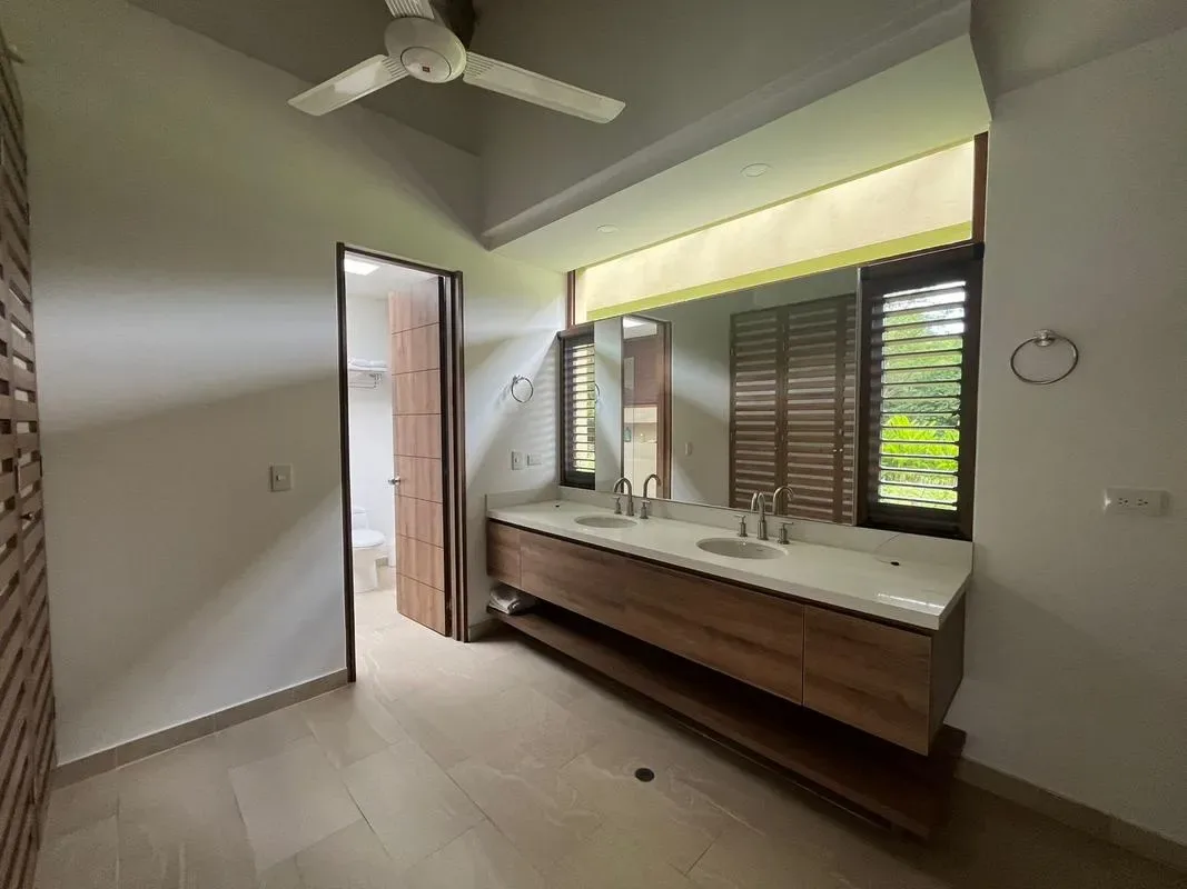Roomy 4BR Villa w/ Pool at Mesa de Yeguas