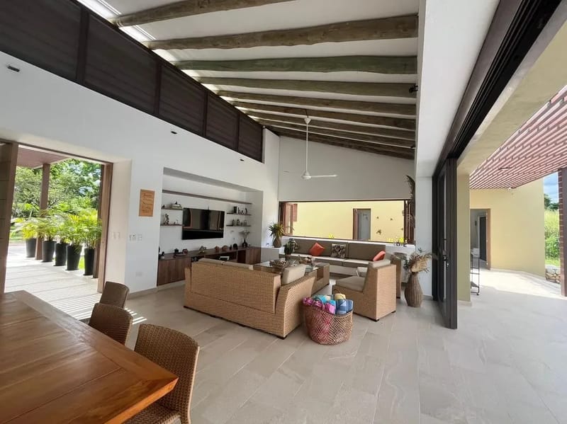 Roomy 4BR Villa w/ Pool at Mesa de Yeguas