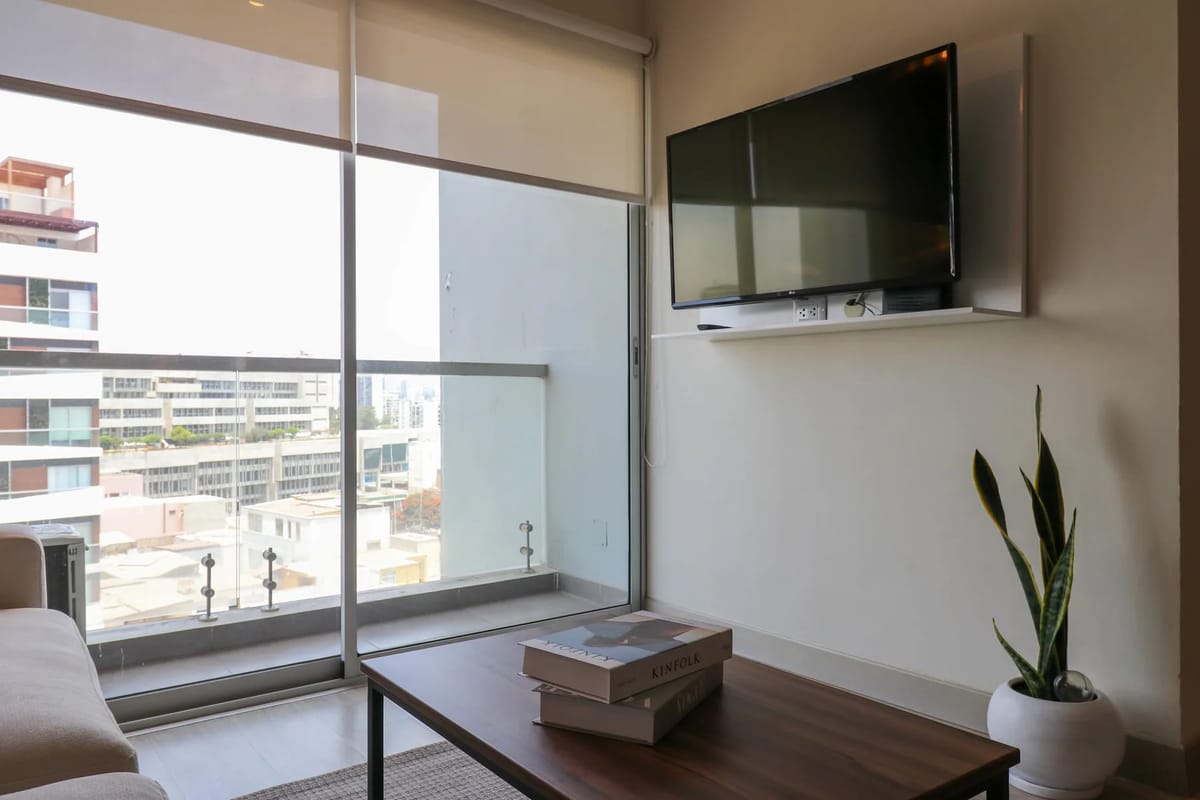 Prestigious 2BR w/ Balcony in Barranco
