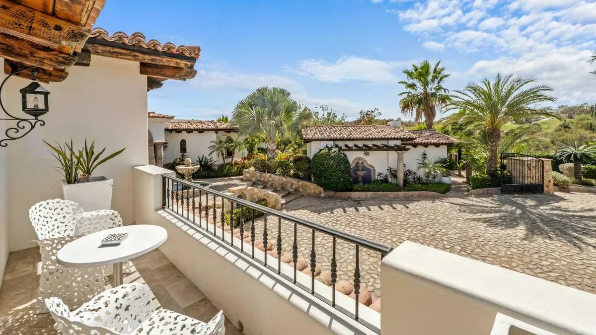 Sun-Kissed 6BR Villa w/ Great Terrace & Pool