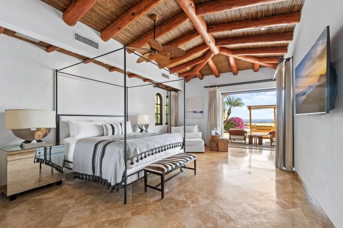 Sun-Kissed 6BR Villa w/ Great Terrace & Pool