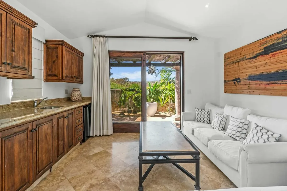 Sun-Kissed 6BR Villa w/ Great Terrace & Pool