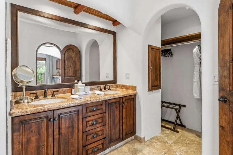 Sun-Kissed 6BR Villa w/ Great Terrace & Pool