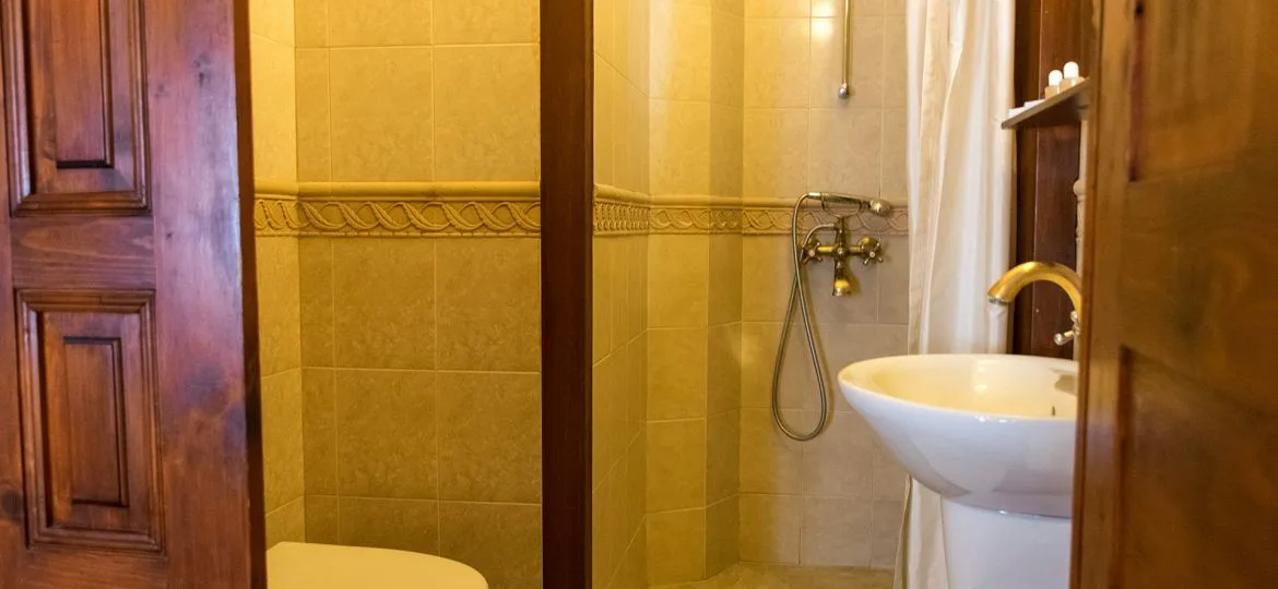 Baño de la habitación