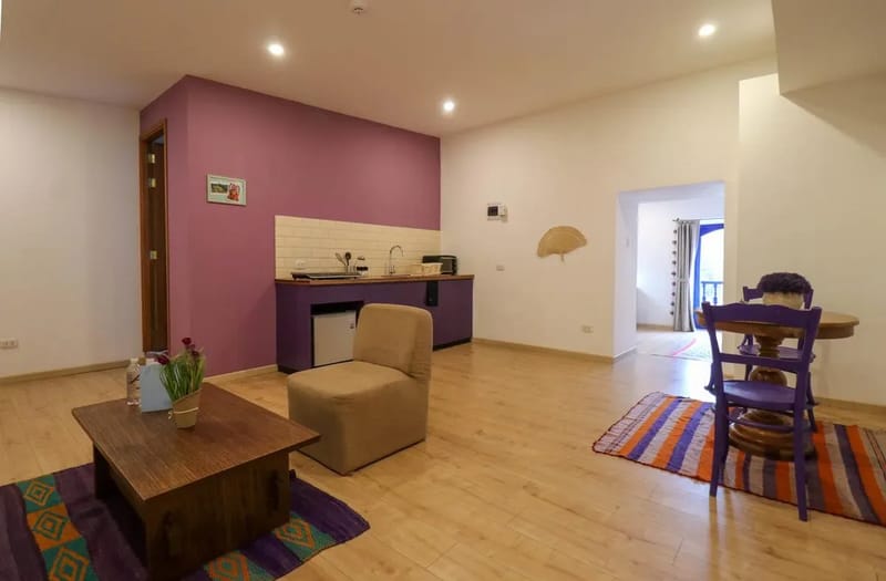 Warm 1BR in Plaza de Armas w/ Balcony