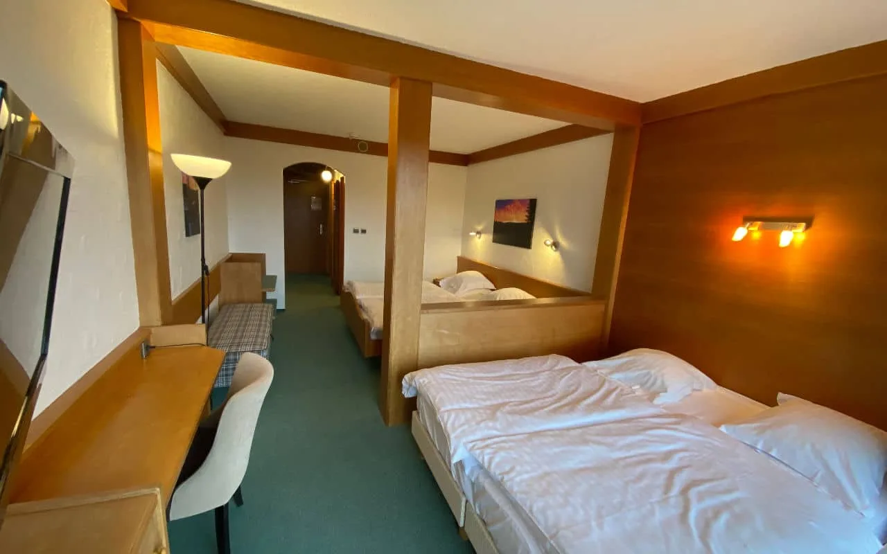 Guest room
