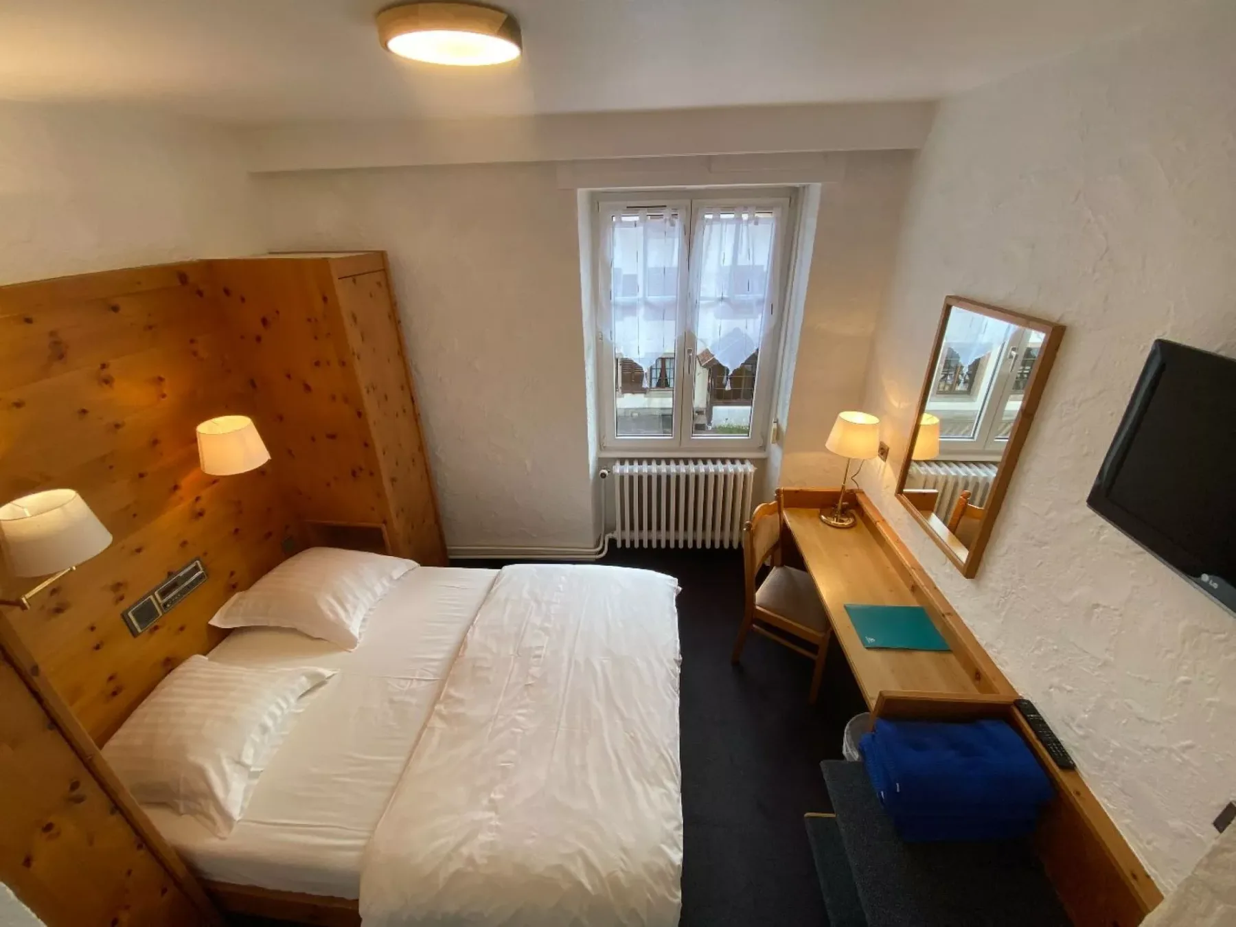 Hotel rooms, with views of the château and La Petite-Pierre valley