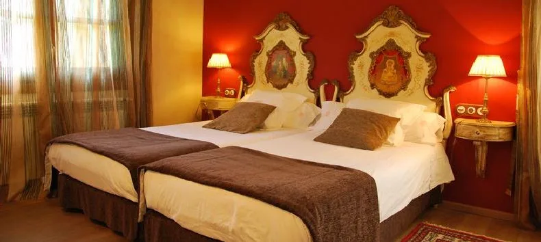 Hotel bedroom