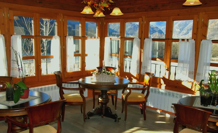 Breakfast dining room at Hotel Selba d’Ansils