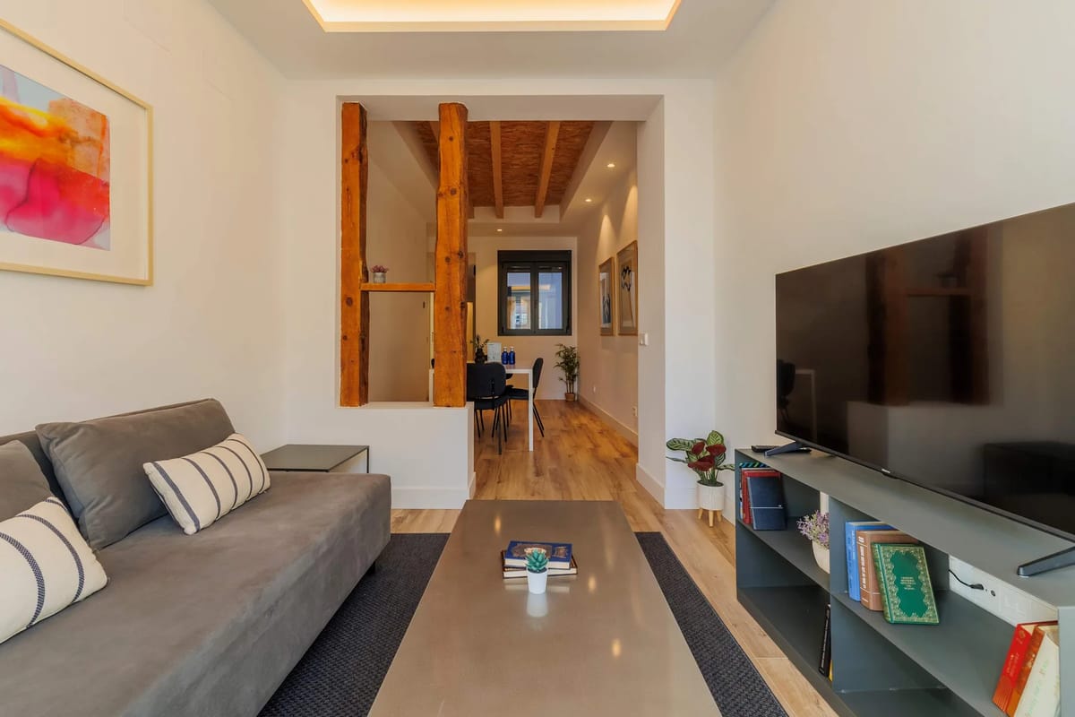 Lovely 2BR at Palacio Real