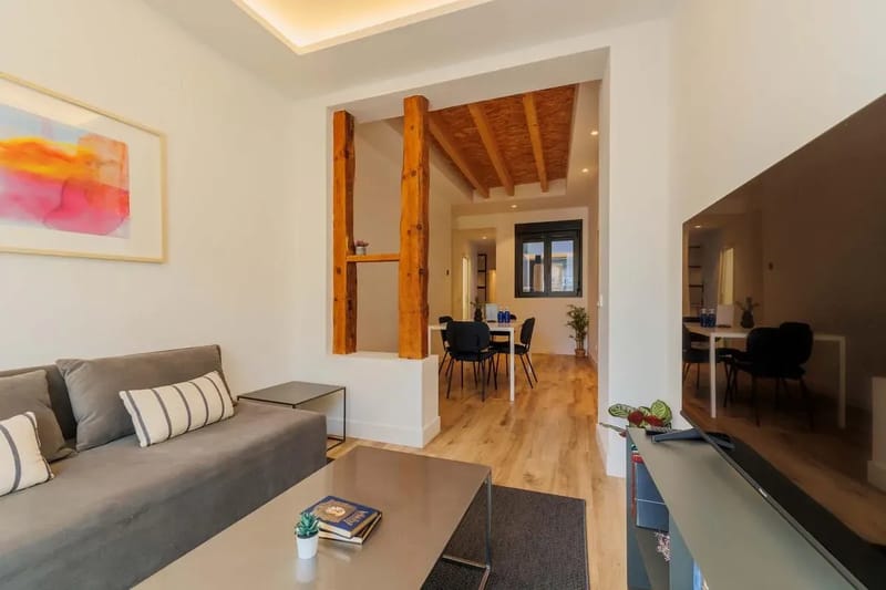 Lovely 2BR at Palacio Real