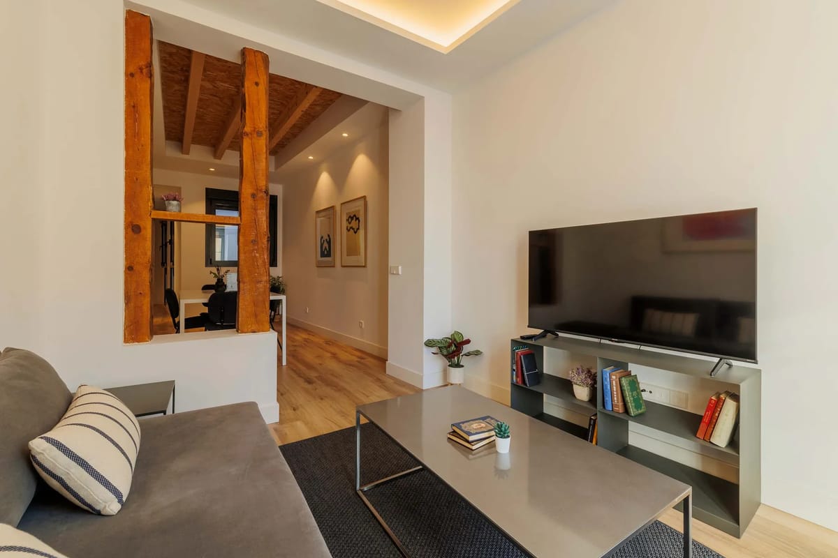 Lovely 2BR at Palacio Real