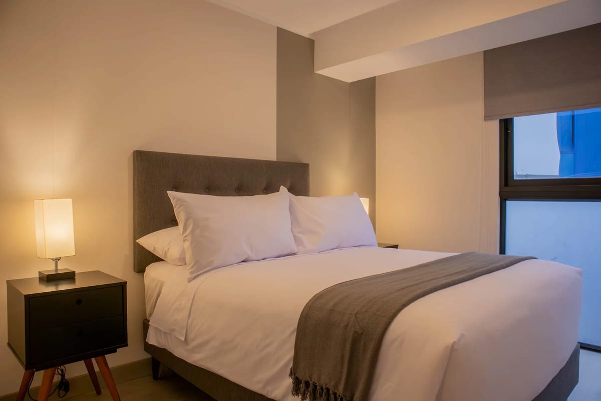Comfortable 2BR w/ Private Balcony in San Isidro