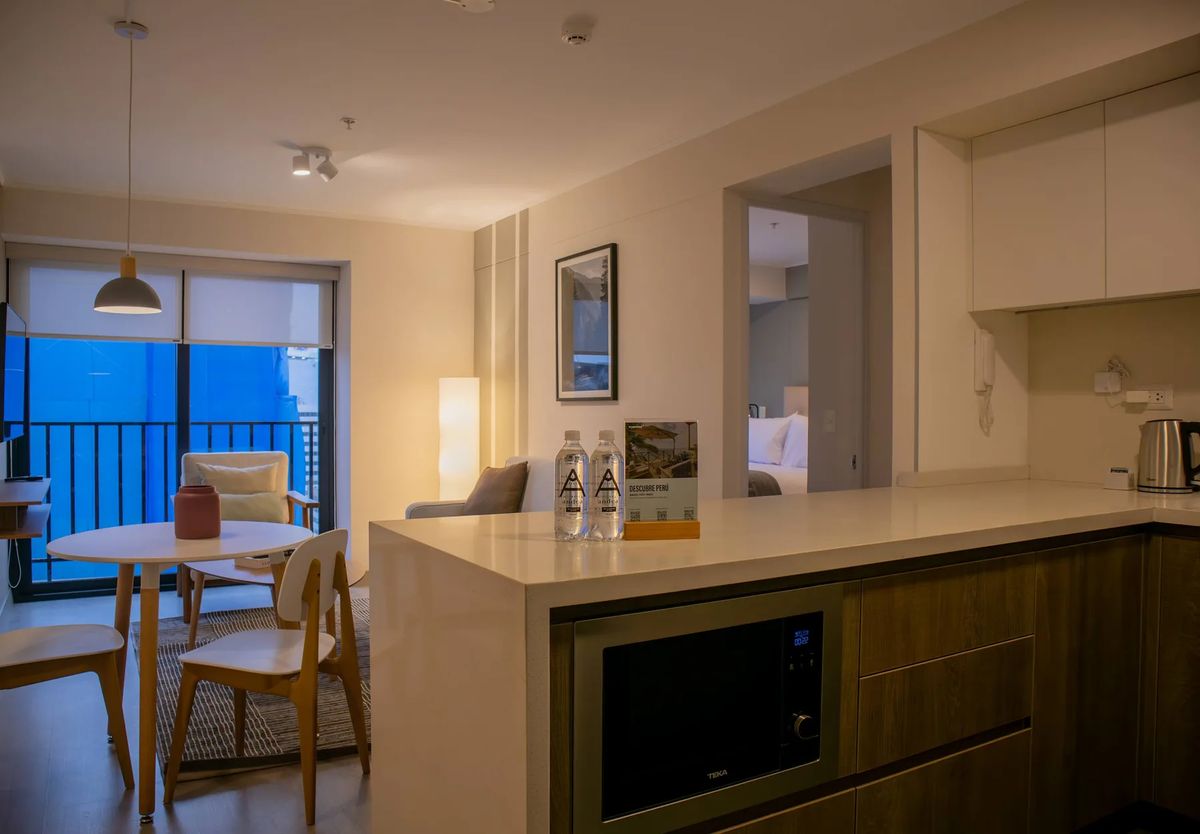 Comfortable 2BR w/ Private Balcony in San Isidro