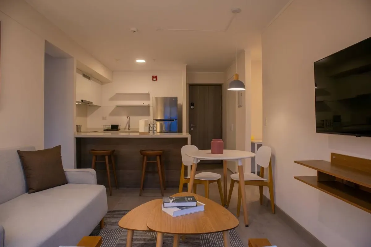 Comfortable 2BR w/ Private Balcony in San Isidro