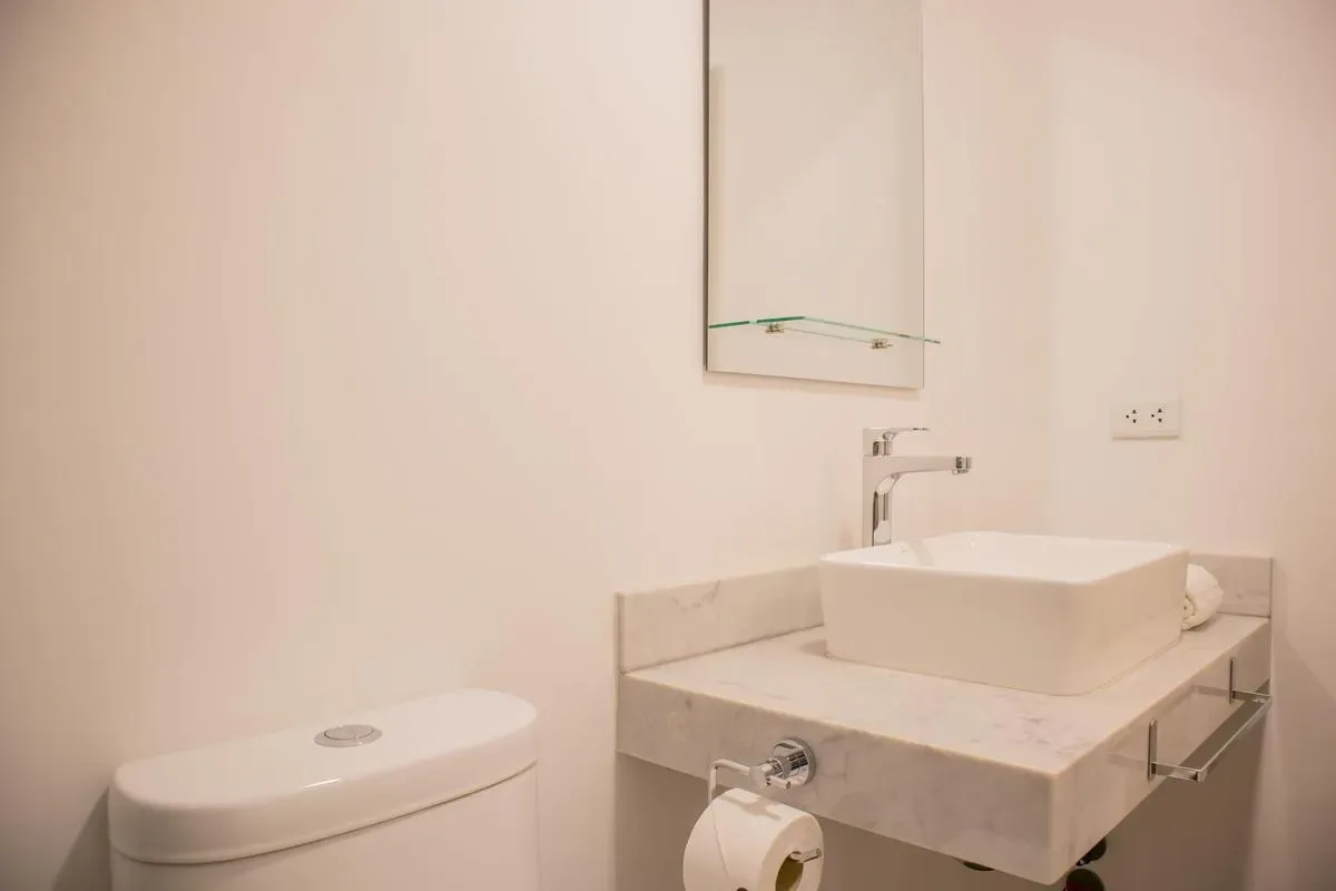 Comfortable 2BR w/ Private Balcony in San Isidro