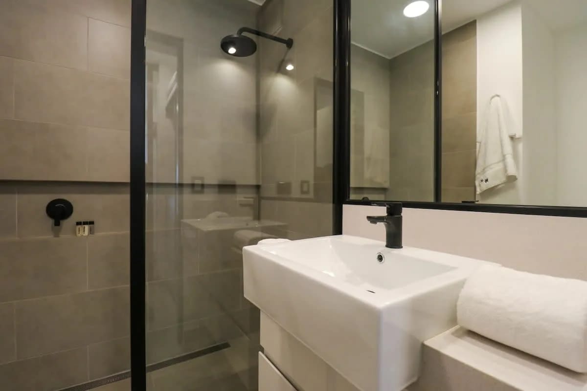 Amazing 2BR with Balcony in San Isidro