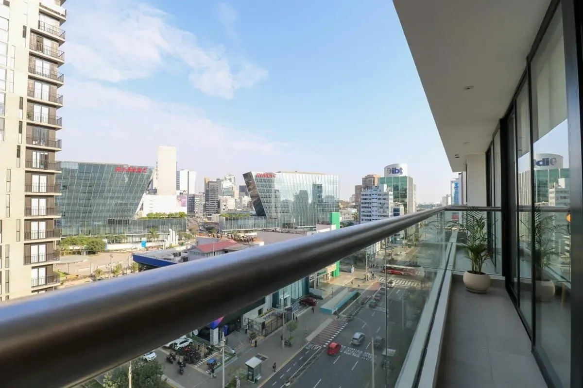 Amazing 2BR with Balcony in San Isidro