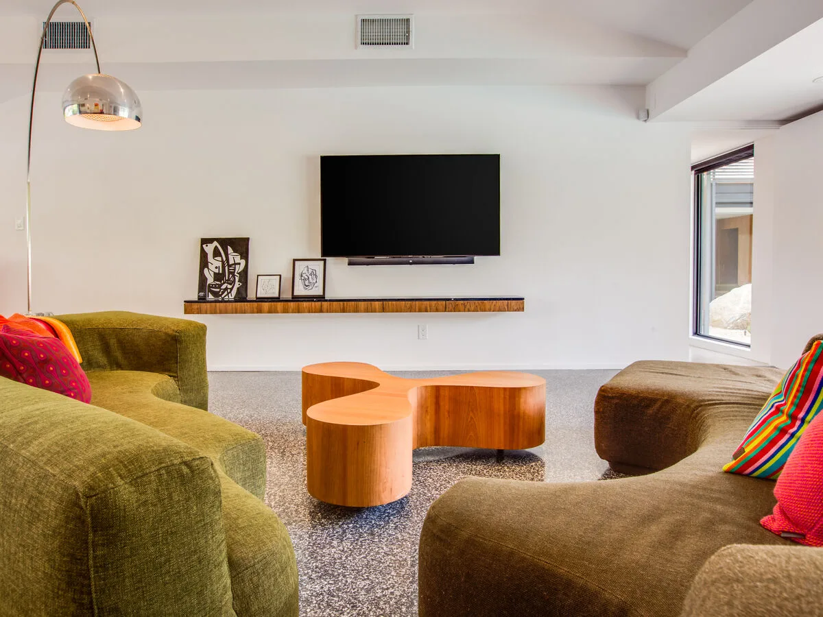Mostero House