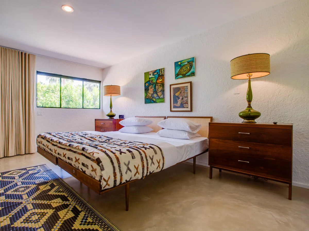 Mostero House