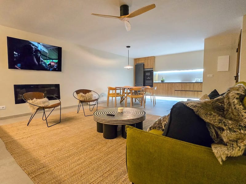 Classy 1BR Apartment near the Coast in Cangas