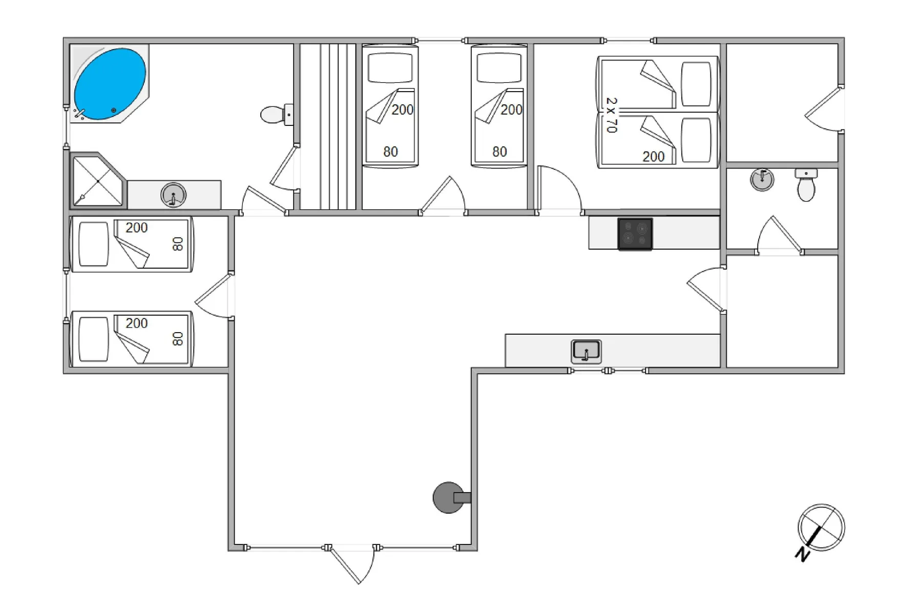 Un plano muestra varias habitaciones distribuidas alrededor de una zona central.