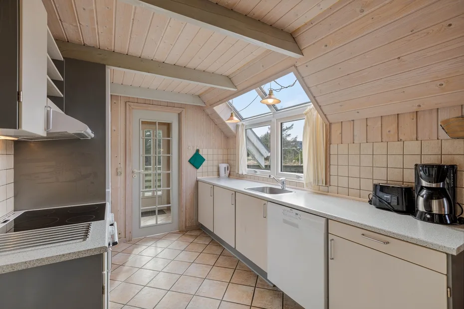 H5045 — Holiday home with sauna and whirlpool bath