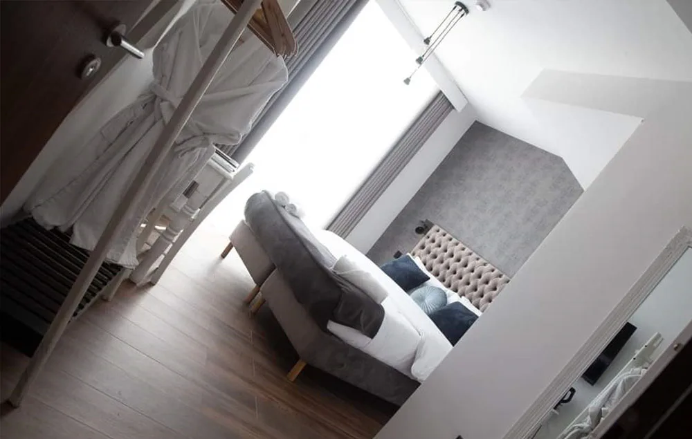 Habitación doble con terraza con jacuzzi al aire libre