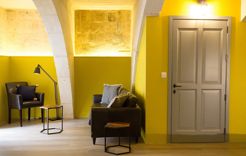 Habitación tipo estudio en el anexo