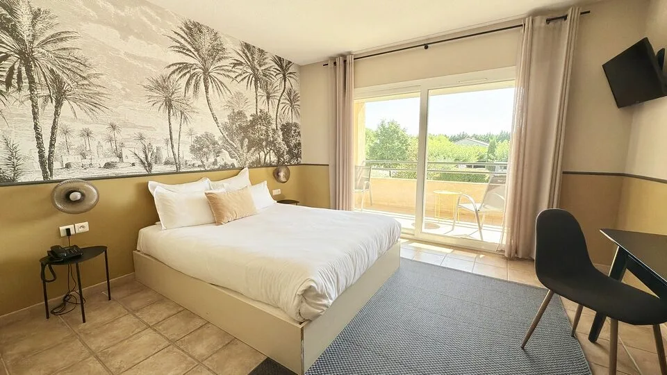 Superior room