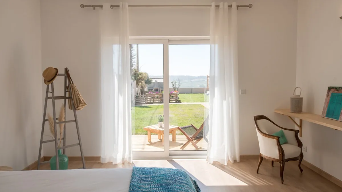 Habitación con vistas al jardín