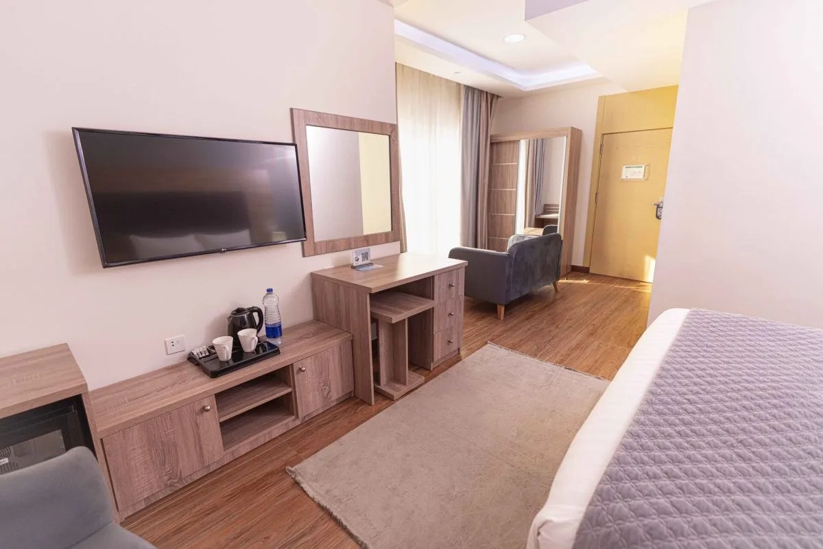Double Room en-suite bathroom