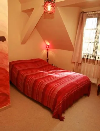 Castle Inn guest room