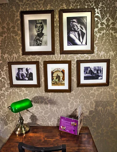 Castle Inn guest room