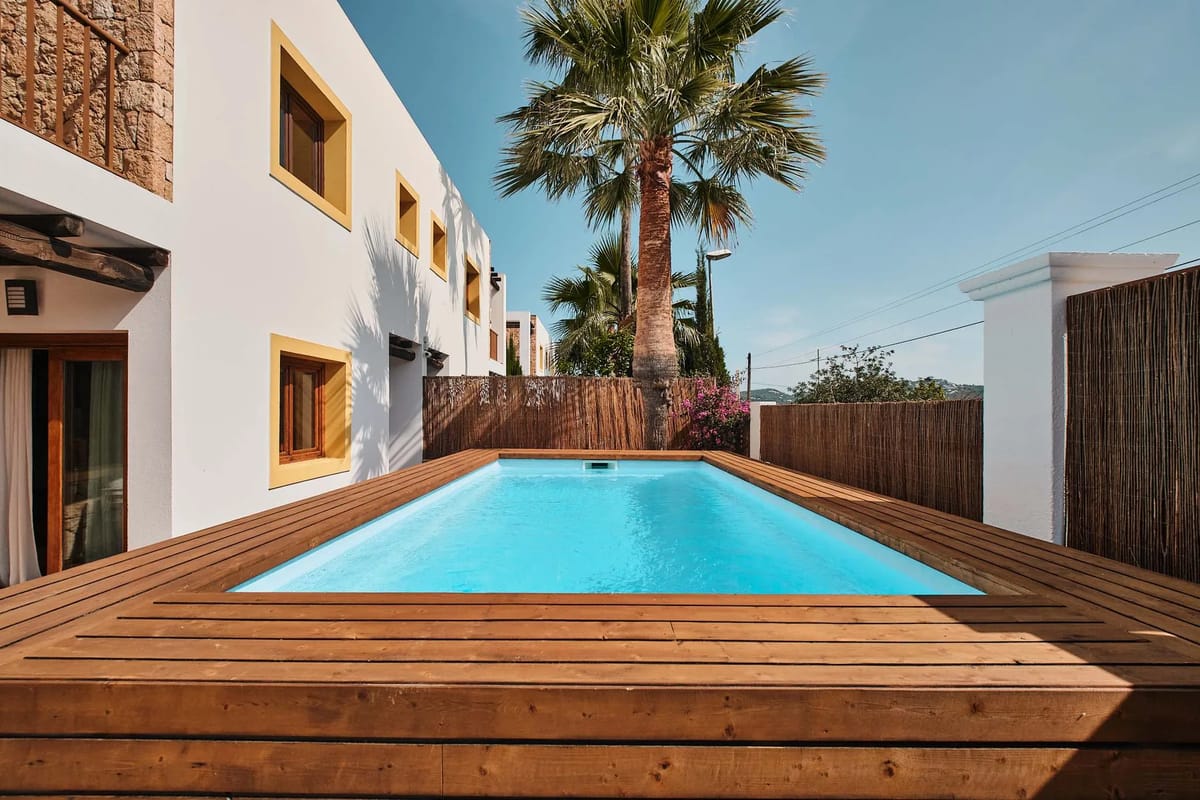 Stylish 3BR Villa with Pool & Terrace