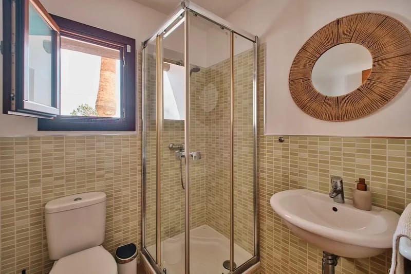 Stylish 3BR Villa with Pool & Terrace